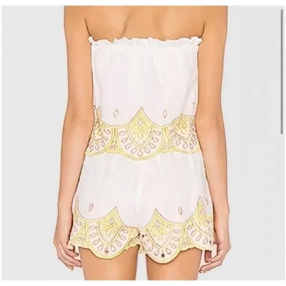 Lovers + Friends Embroidered Scalloped Romper White Medium - Picture 2 of 4